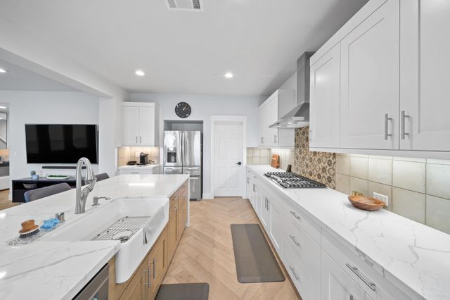 6500 Bandito Drive, Redding, CA 96003