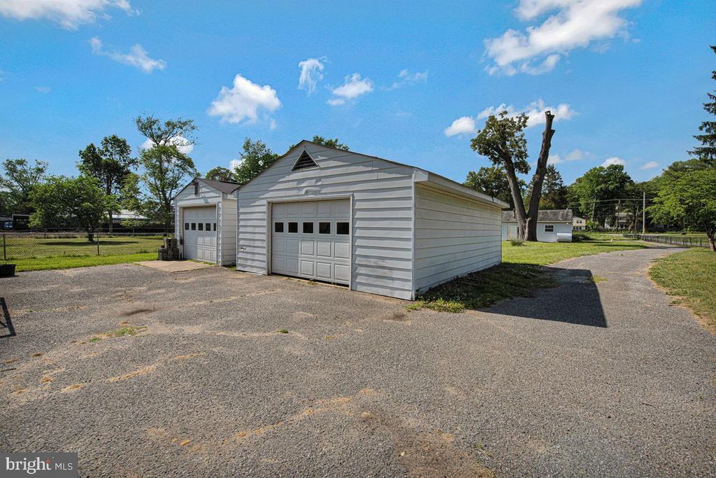 Image 33 of property listing at 1631 DEFENSE HWY, Gambrills, MD 21054