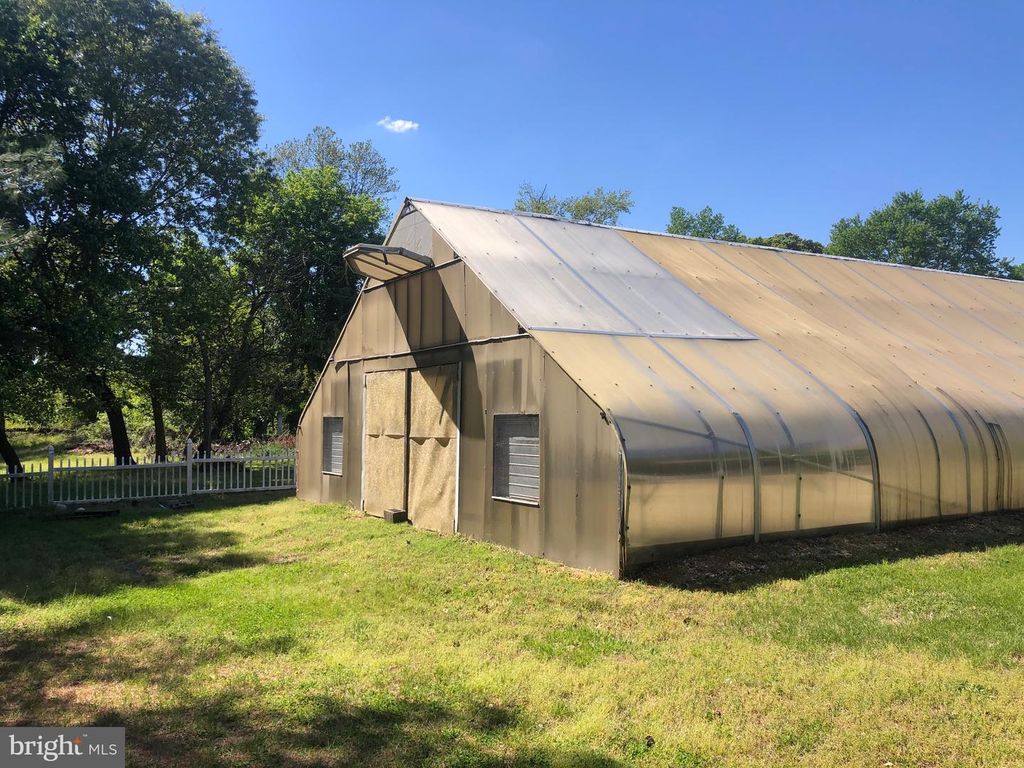Image 35 of property listing at 1631 DEFENSE HWY, Gambrills, MD 21054