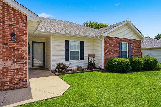 4610 WREN WOOD DR, Columbia, MO 65202