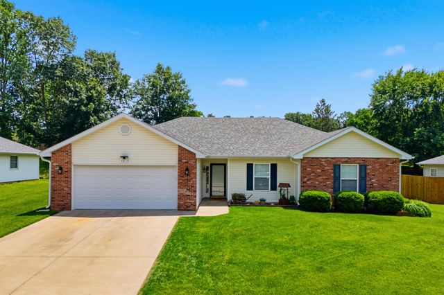 4610 WREN WOOD DR, Columbia, MO 65202