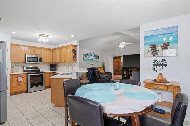 4610 WREN WOOD DR, Columbia, MO 65202