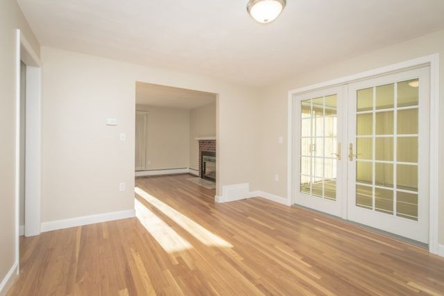38 Guild St 1, Lowell, MA 01852