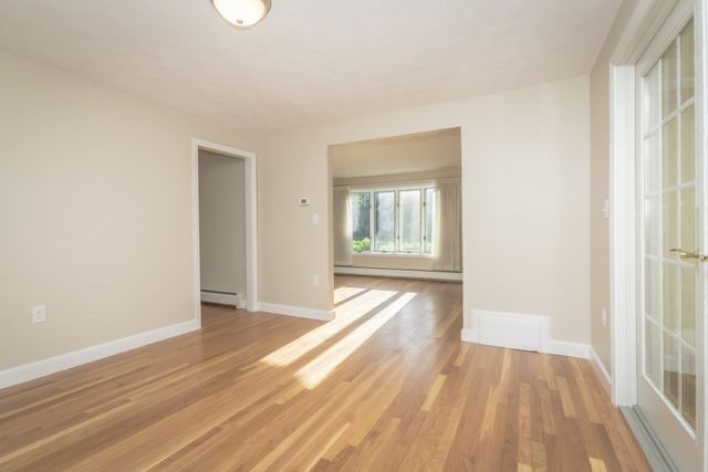 38 Guild St 1, Lowell, MA 01852