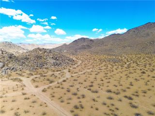 16 Laguna Seca, Apple Valley, CA 92307