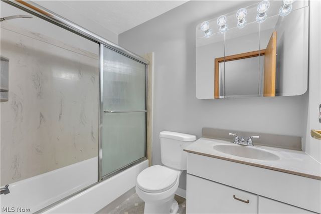 10446 Independence Drive 20D, North Royalton, OH 44133