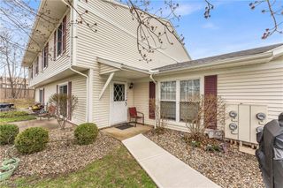 10446 Independence Drive 20D, North Royalton, OH 44133