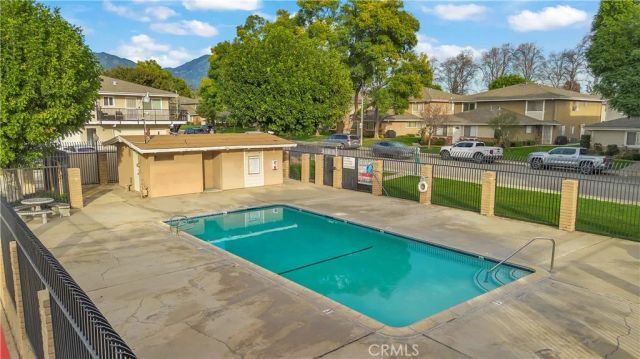 3003 Knollwood Avenue 2, La Verne, CA 91750