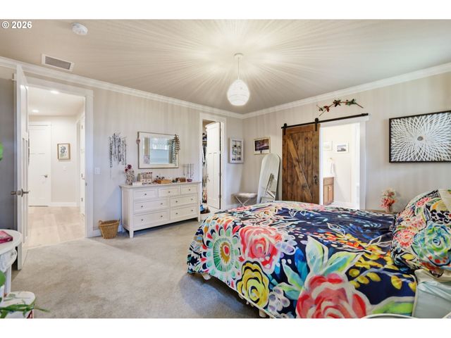 2575 CRESCENT Ave, Eugene, OR 97408