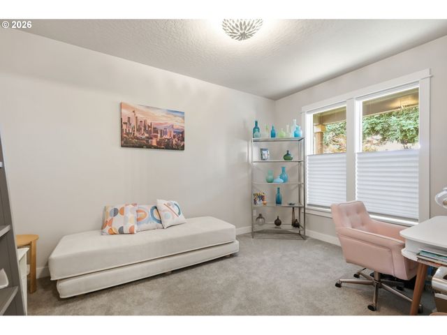 2575 CRESCENT Ave, Eugene, OR 97408