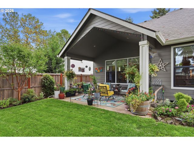 2575 CRESCENT Ave, Eugene, OR 97408