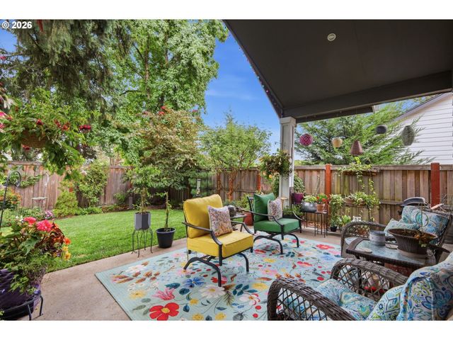 2575 CRESCENT Ave, Eugene, OR 97408