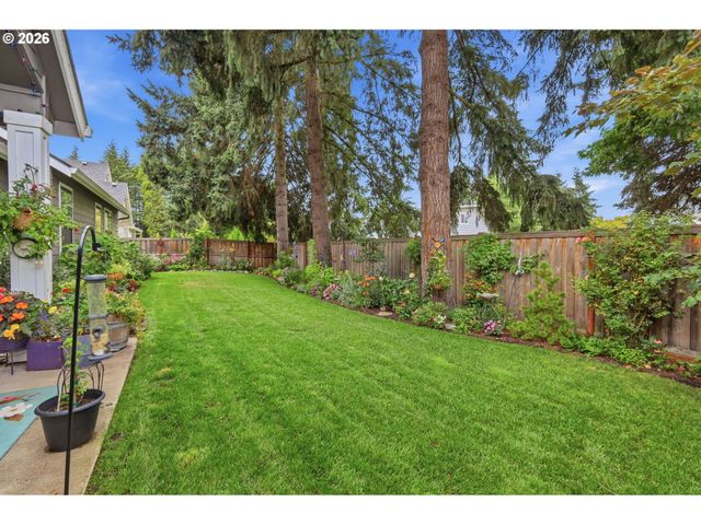 2575 CRESCENT Ave, Eugene, OR 97408