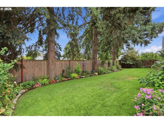 2575 CRESCENT Ave, Eugene, OR 97408