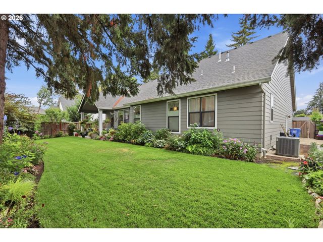 2575 CRESCENT Ave, Eugene, OR 97408