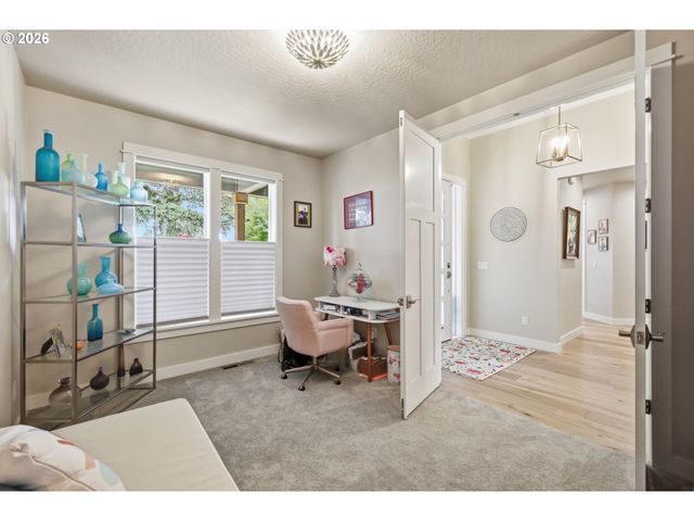 2575 CRESCENT Ave, Eugene, OR 97408
