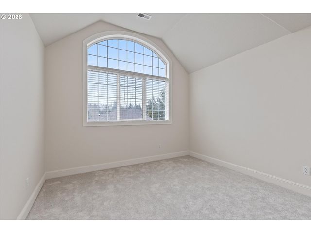 3808 FAIRHAVEN Dr, West Linn, OR 97068