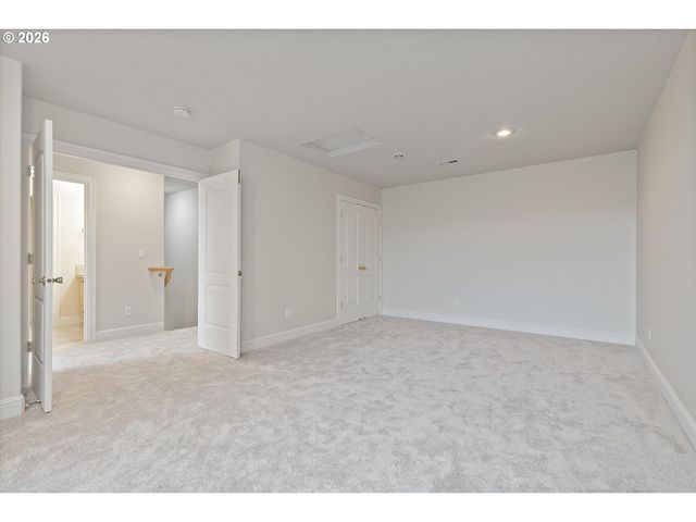 3808 FAIRHAVEN Dr, West Linn, OR 97068