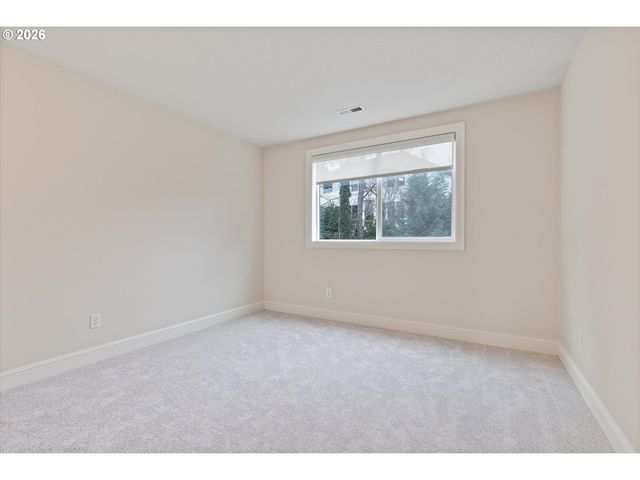 3808 FAIRHAVEN Dr, West Linn, OR 97068