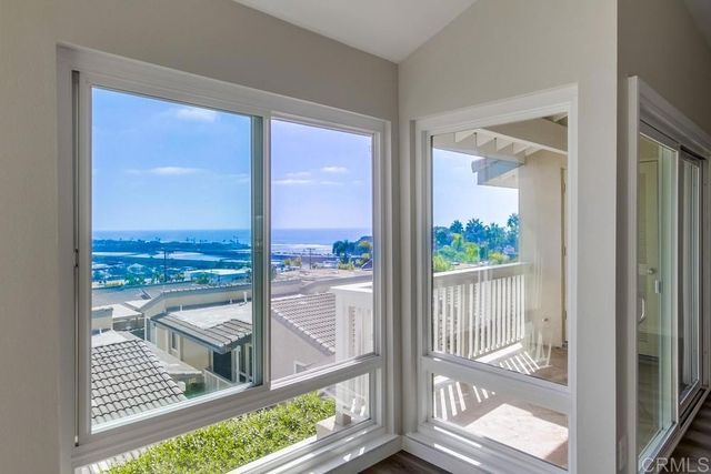 823 Sea Turf Circle, Solana Beach, CA 92075