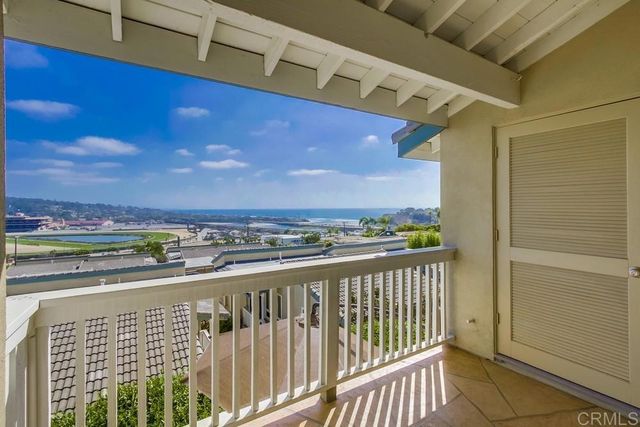 823 Sea Turf Circle, Solana Beach, CA 92075
