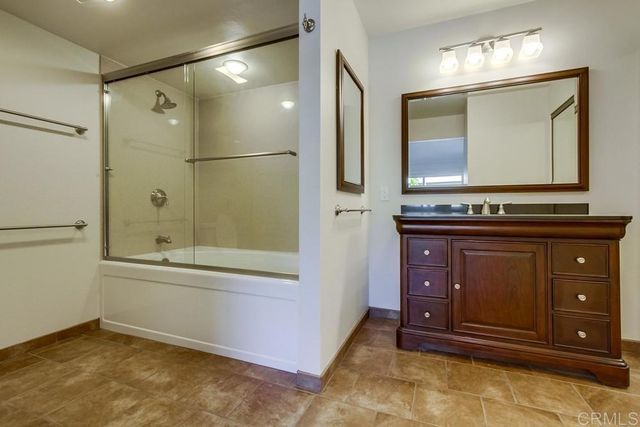 823 Sea Turf Circle, Solana Beach, CA 92075