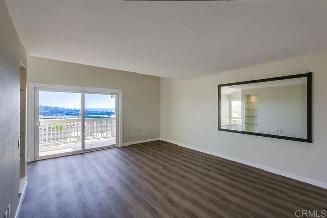 823 Sea Turf Circle, Solana Beach, CA 92075