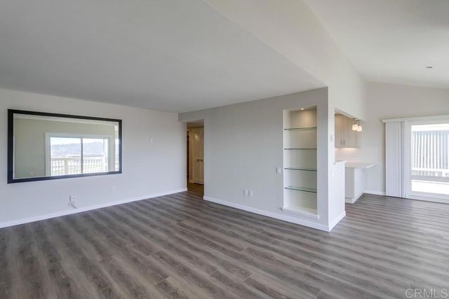 823 Sea Turf Circle, Solana Beach, CA 92075
