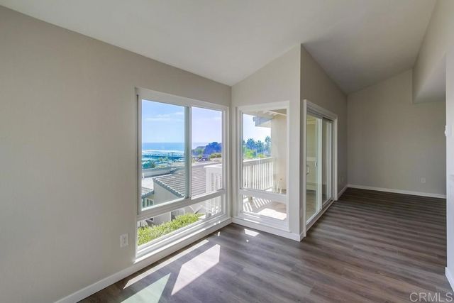823 Sea Turf Circle, Solana Beach, CA 92075