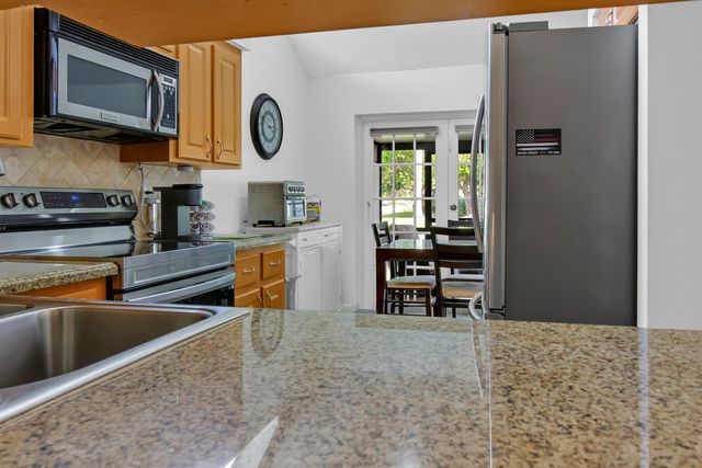 6850 NW 2nd Avenue NW 28, Boca Raton, FL 33487