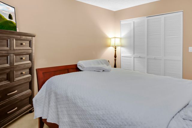 6850 NW 2nd Avenue NW 28, Boca Raton, FL 33487