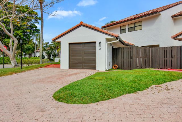 6850 NW 2nd Avenue NW 28, Boca Raton, FL 33487