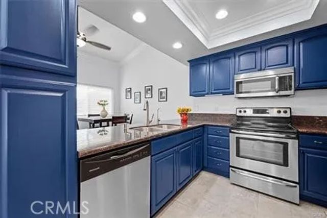 3936 W 5th 44, Santa Ana, CA 92703