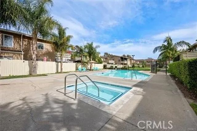 3936 W 5th 44, Santa Ana, CA 92703