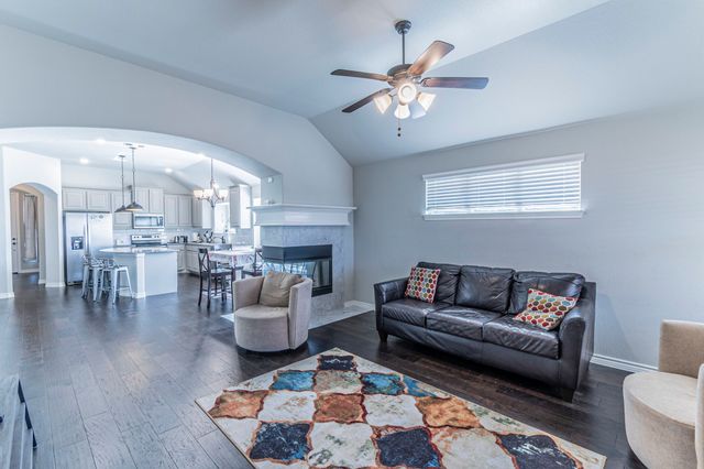 1901 Maplewood Drive, Glenn Heights, TX 75154