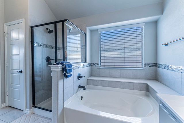 1901 Maplewood Drive, Glenn Heights, TX 75154