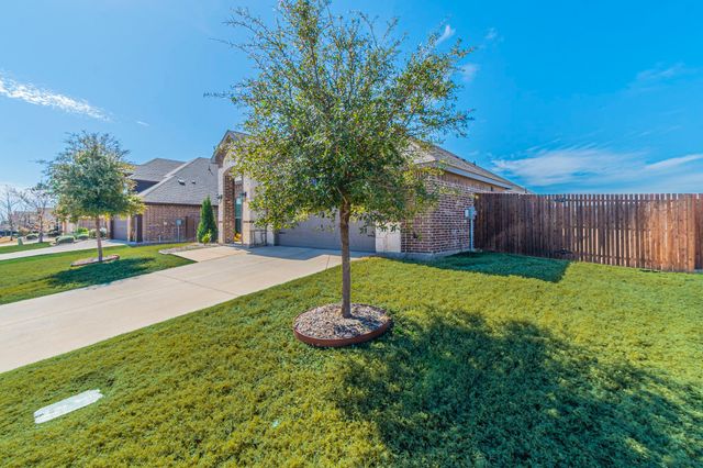 1901 Maplewood Drive, Glenn Heights, TX 75154