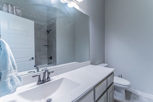 1901 Maplewood Drive, Glenn Heights, TX 75154