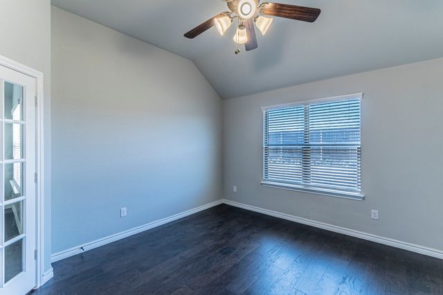 1901 Maplewood Drive, Glenn Heights, TX 75154