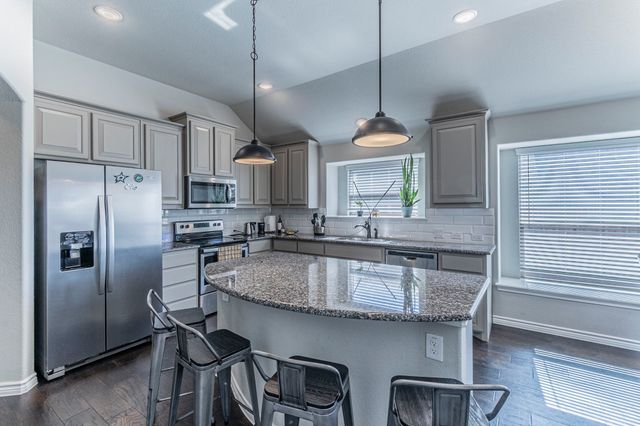 1901 Maplewood Drive, Glenn Heights, TX 75154