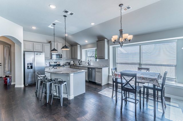 1901 Maplewood Drive, Glenn Heights, TX 75154