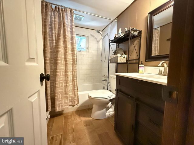 437 ORONO DR, Pocono Lake, PA 18347