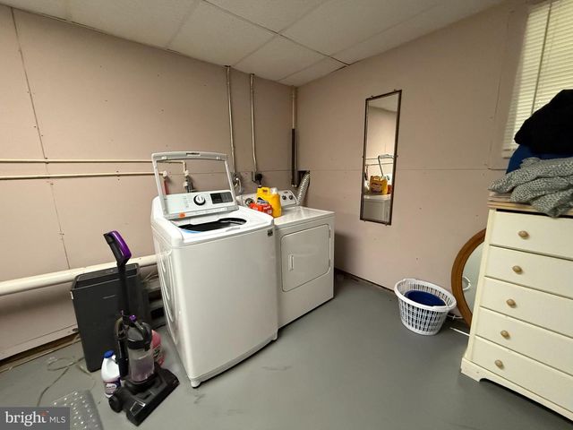 437 ORONO DR, Pocono Lake, PA 18347