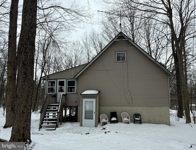 437 ORONO DR, Pocono Lake, PA 18347