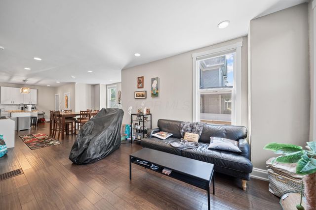 700 S Champion Avenue, Columbus, OH 43205