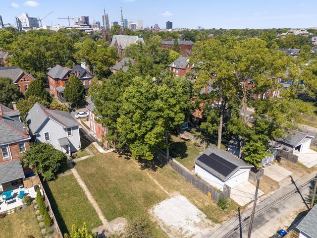 700 S Champion Avenue, Columbus, OH 43205