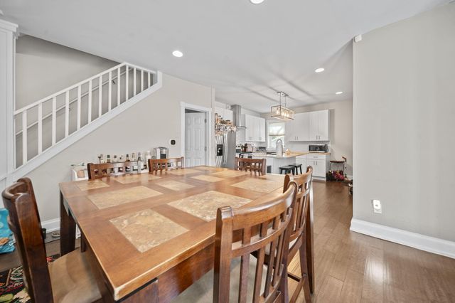 700 S Champion Avenue, Columbus, OH 43205