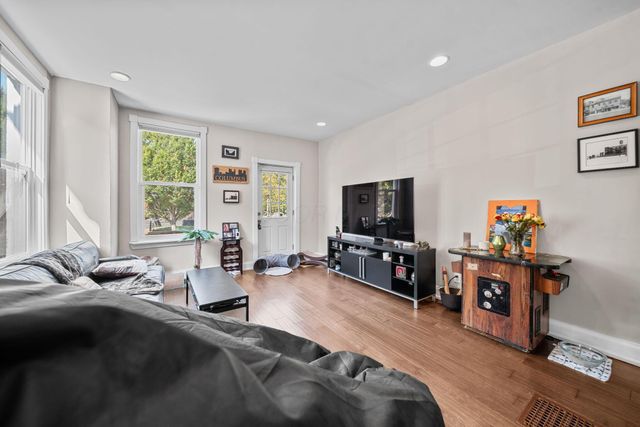 700 S Champion Avenue, Columbus, OH 43205