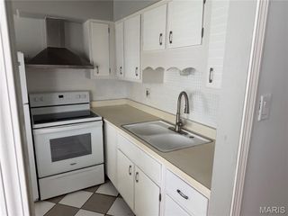 7305 Sieloff Drive A, Hazelwood, MO 63042