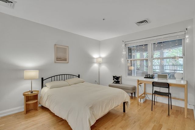 318 Rindge Ave 103, Cambridge, MA 02140